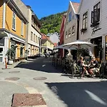 Lägenhet Bryggen - Prime Location, 2 Minutes From Bryggen Bergen